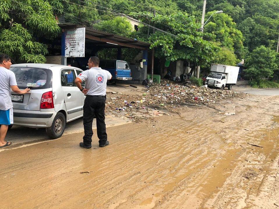 De acuerdo con el reporte realizado por la Unidad Estatal de Protección Civil, la tormenta también estuvo acompañada por fuertes ráfagas de viento./ E