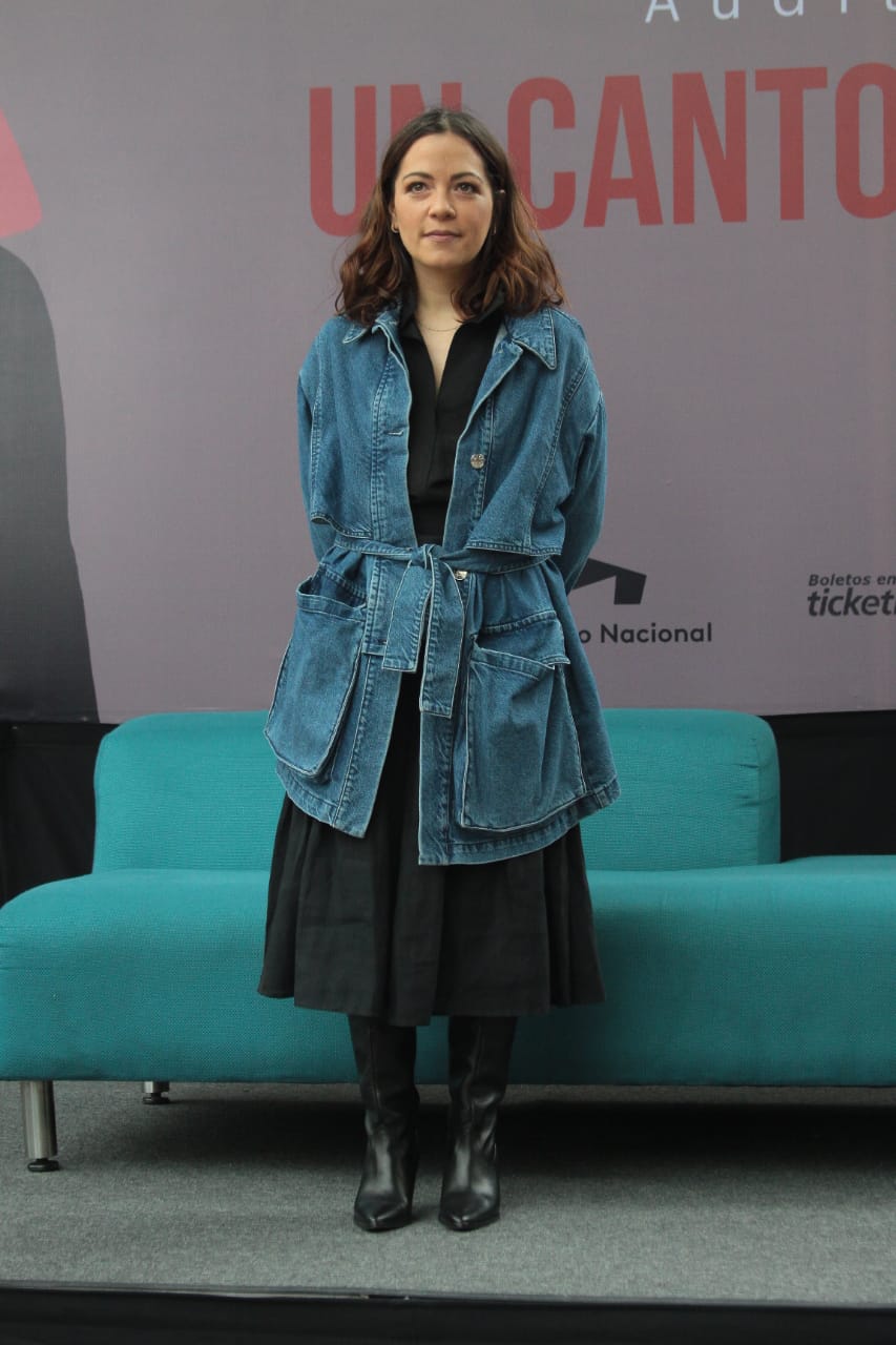 Conferencia de prensa de Natalia Lafourcade por concierto para reconstruir Centro de Documentación del Son Jarocho (Alfonso Manzano).