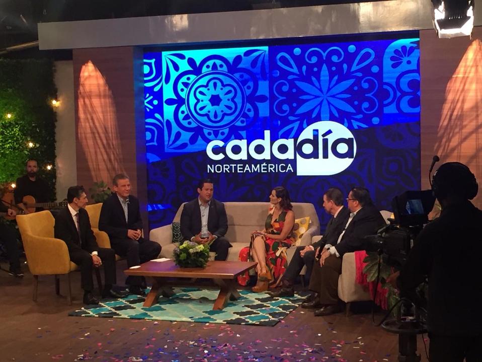 El gobernador de Guanajuato y el alcalde de León estuvieron presentes en la presentación internacional del programa "Cada día"