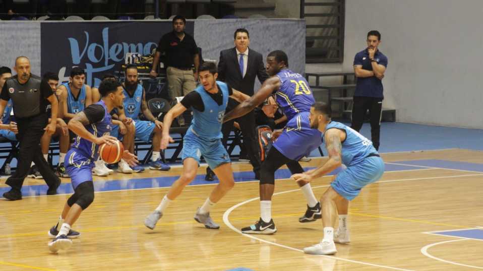 Ángeles Puebla cae ante Capitanes (Jesús Zavala)