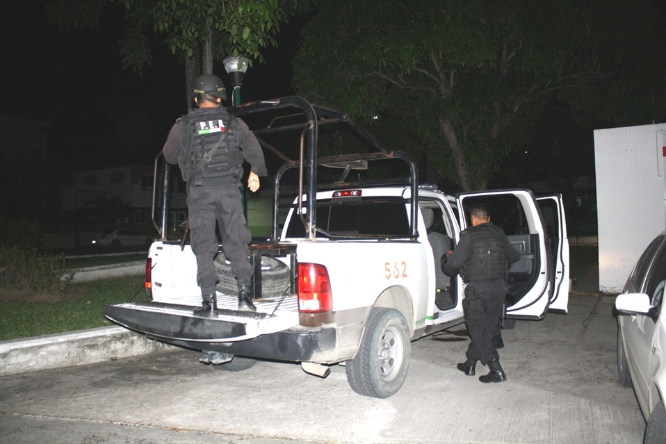 Policía Estatal investiga robo a constructora.