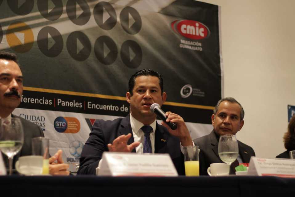 La Secretaría de Infraestructura y Conectividad presentó la Unidad Estatal de Costos. Foto: Dany Béjar.