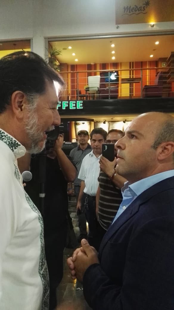 Noroña llegó la noche de este martes a NL. (Foto: Twitter: @fernandeznorona)