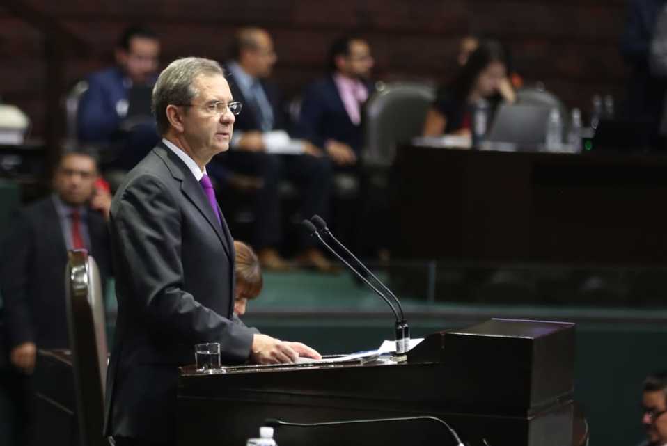 Esteban Moctezuma comparece ante diputados por glosa del Primer Informe de Gobierno/Javier Ríos.