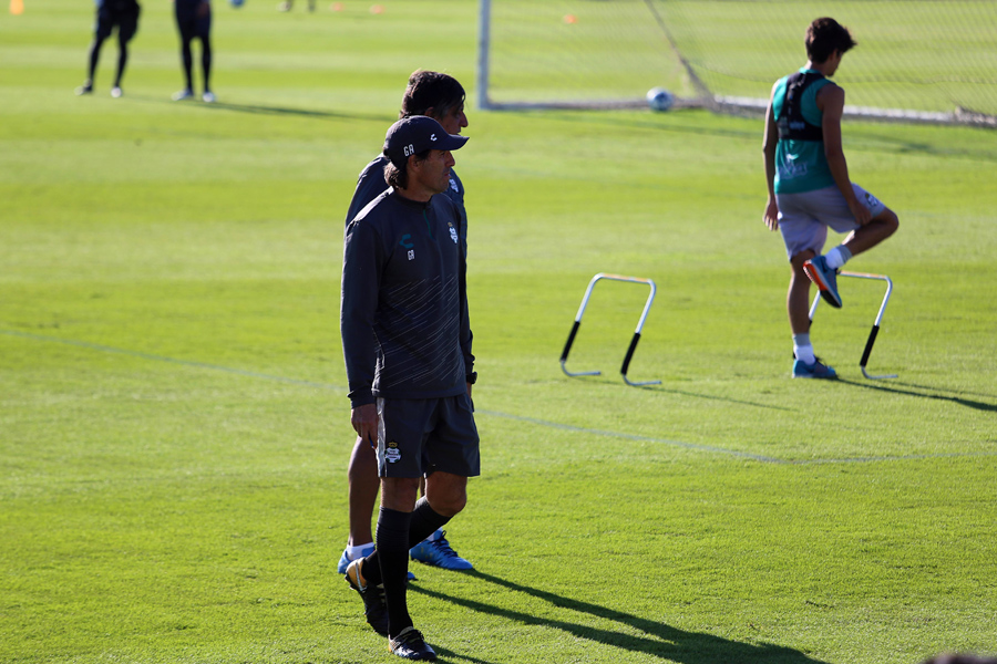 El estratega uruguayo se muestra muy optimista, el traspié ante Pumas lo toma sólo como eso. (Rolando Riestra)