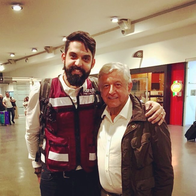 Antonio Attolini con AMLO al regreso de una gira durante la campaña de 2018. (Facebook Antonio Atttolini)
