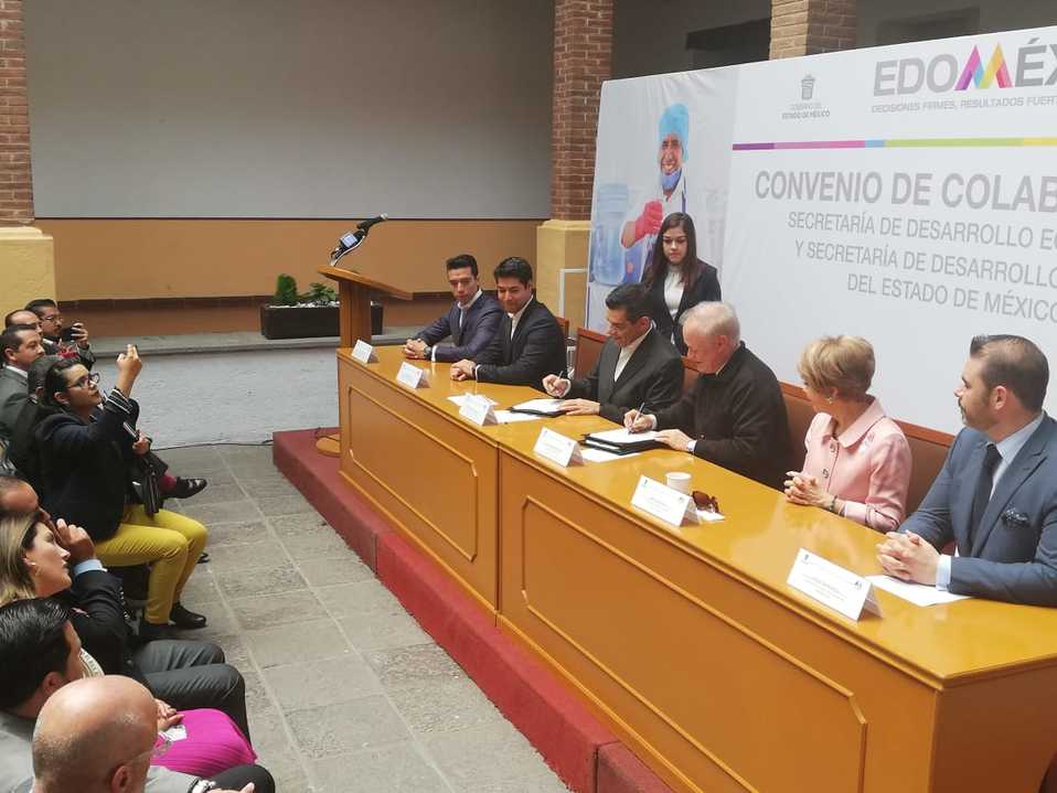 Firmaron un acuerdo de colaboración. (Alondra Ávila)