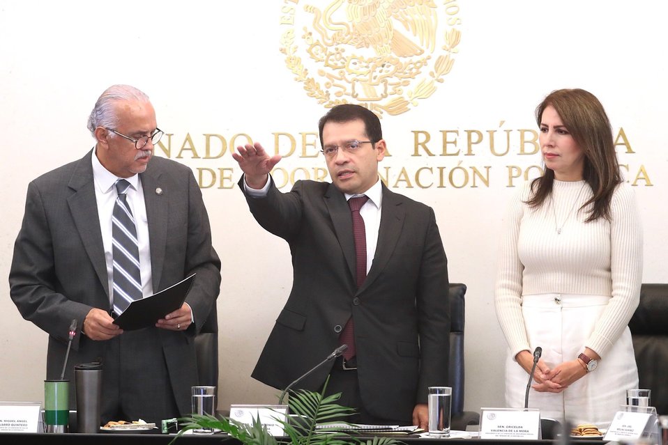 Luis Antonio Ramírez Pineda dijo que los patrones tienen que enterar de las cuotas o aportaciones a la institución. (@senadomexicano)