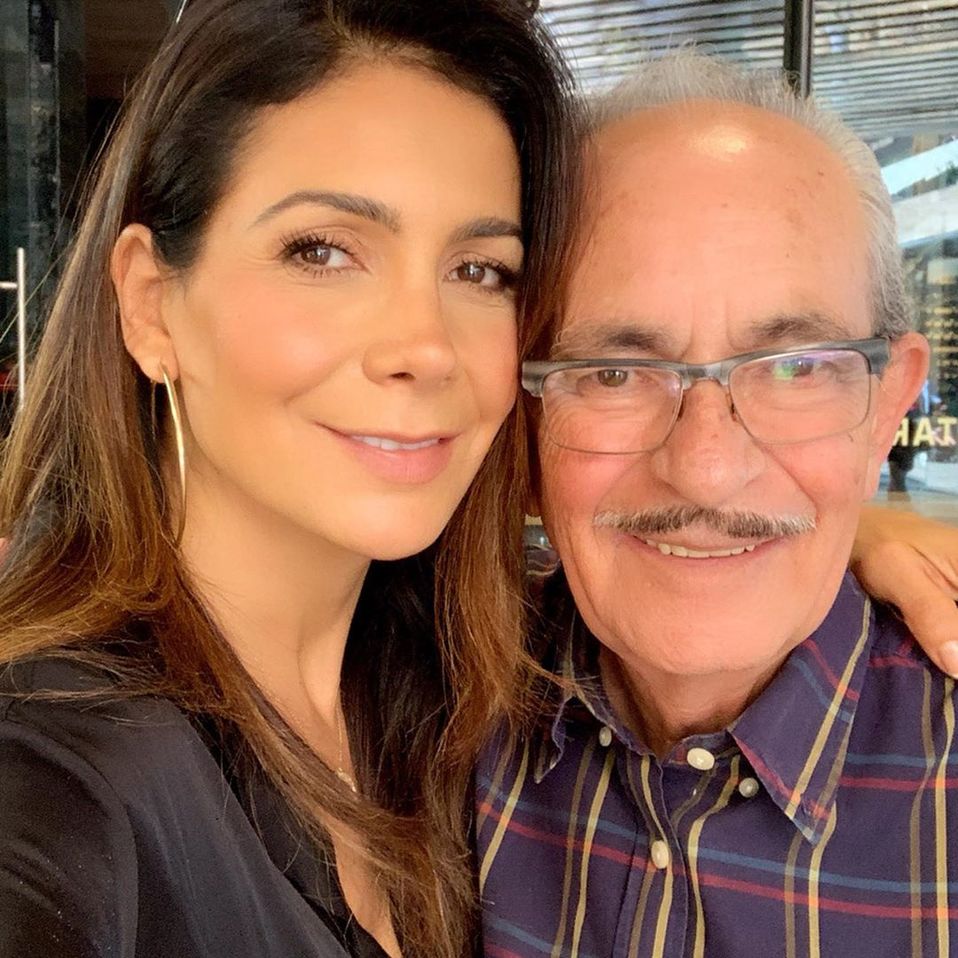 Paty Manterola dio el último adiós a su padre (Instagram).