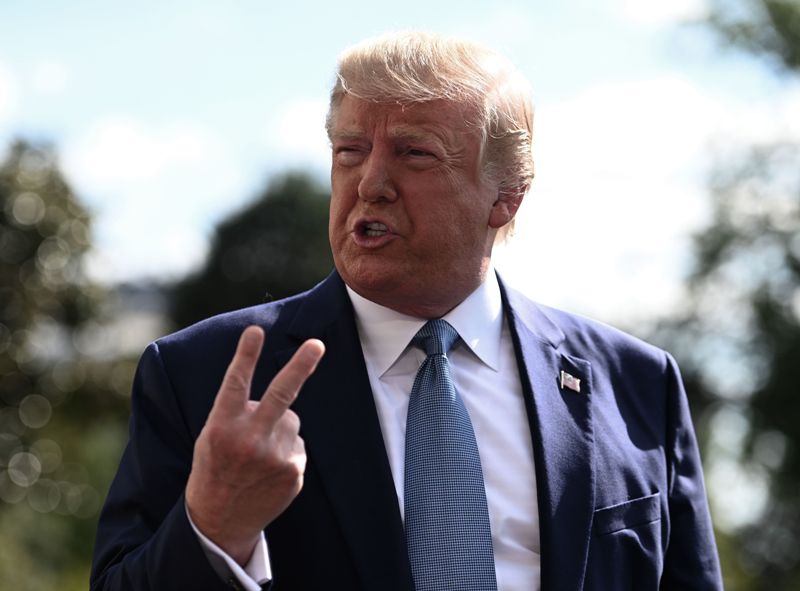 Trump y sus seguidores rechazan las acusaciones. (AFP)