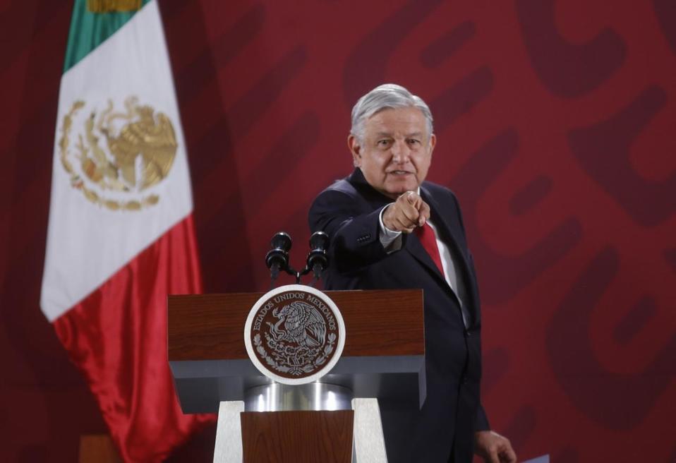 Gobierno distribuye 350 mil pesos en microcréditos/Araceli López.