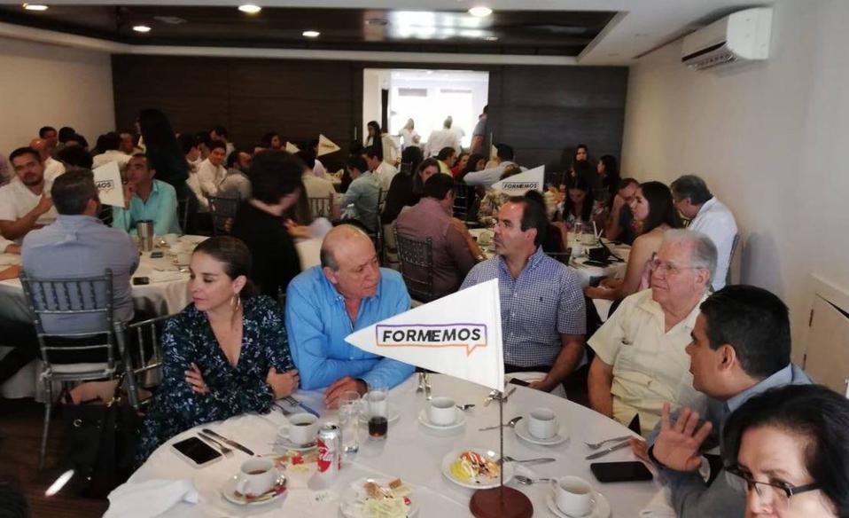 Acudieron como invitados empresarios, representantes de medios de comunicación, políticos y público en general. (Cortesía)