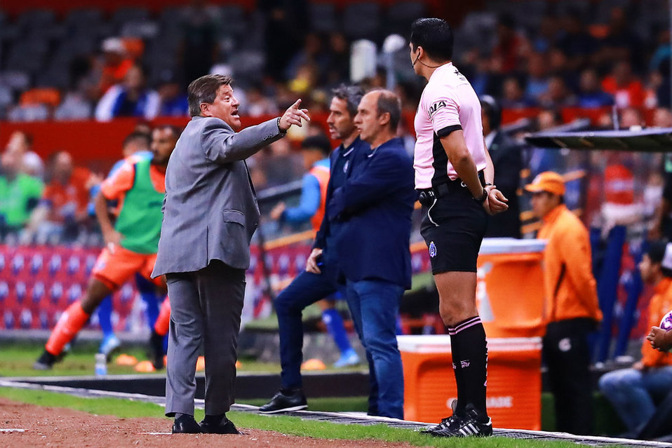 Árbitros no apelarán sanción para Miguel Herrera (Imago7)