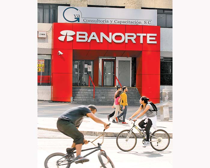 La fortaleza del banco, escuchar a sus clientes: Fragoso. O. Franco