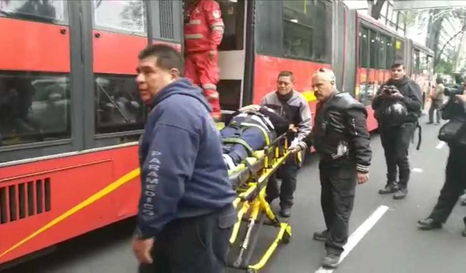 El servicio en la Línea 1, que va de El Caminero a Indios Verdes, fue cerrado y se realizaron cortes a la circulación vehicular.