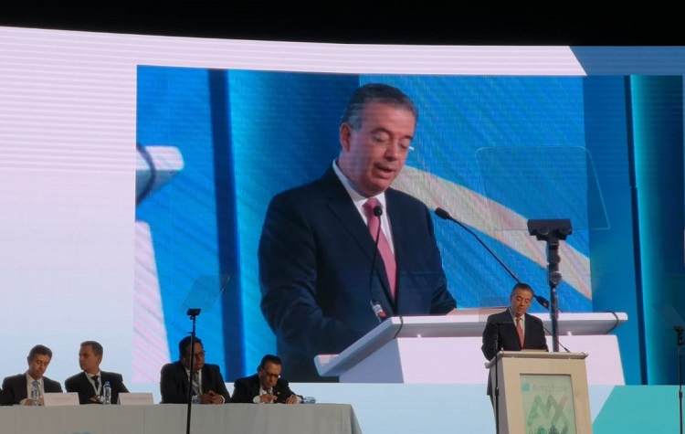 Alejandro Díaz de León, gobernador del Banxico, participa en la 4ta Convención Nacional de Afores. Foto: Silvia Rodríguez
