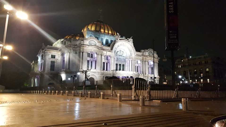 Alistan el Palacio de Bellas Artes para recibir a José José. (Foto: Rogelio López)