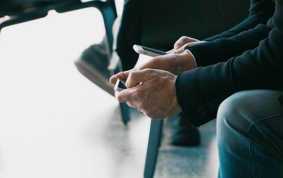 Invertir en la bolsa es cada vez más accesible desde tu celular (Cortesía)