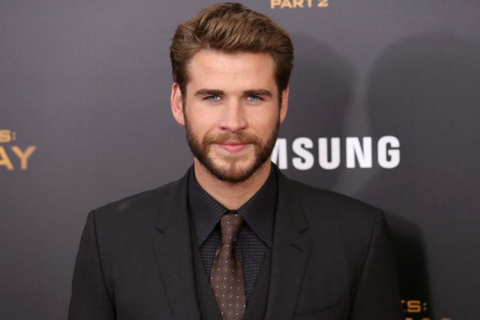 Liam Hemsworth pasea en NY con actriz australiana (Shutterstock).