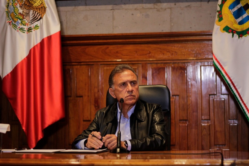 Miguel Ángel Yunes en una conferencia de prensa durante su administración al gobierno de Veracruz en 2018 (Cuartoscuro / Archivo)