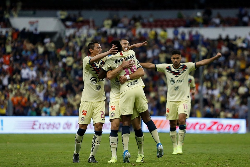 Equipos de futbol celebran los 103 años del América (Imago7)