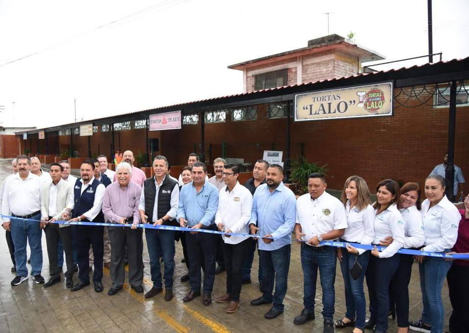 Inauguración de los locales de Tortas de la Barda en Tampico (Foto/Jesús Alberto García)