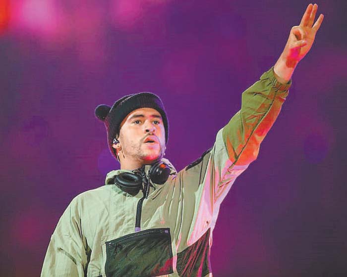 El cantante derrocho energía en el escenario. JORGE LÓPEZ