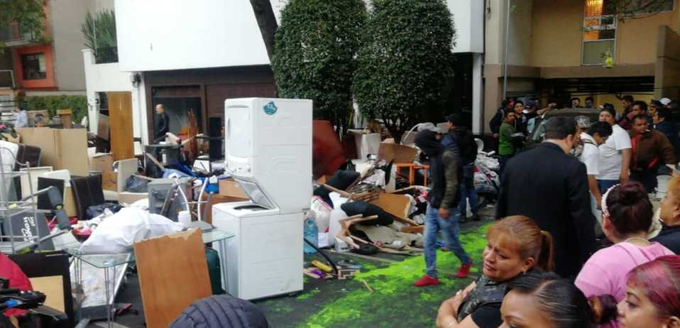 Las familias reclaman fraude, pues habían pagado sus departamentos. (César Velázquez)