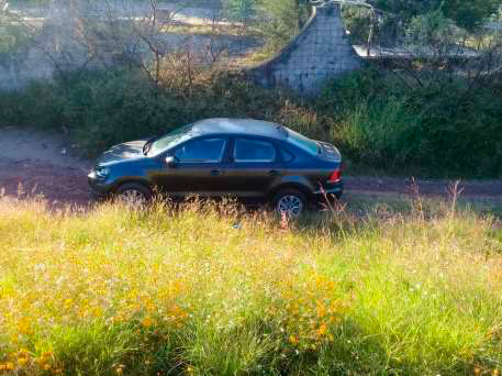 La mujer se encontró atada de pies y manos
