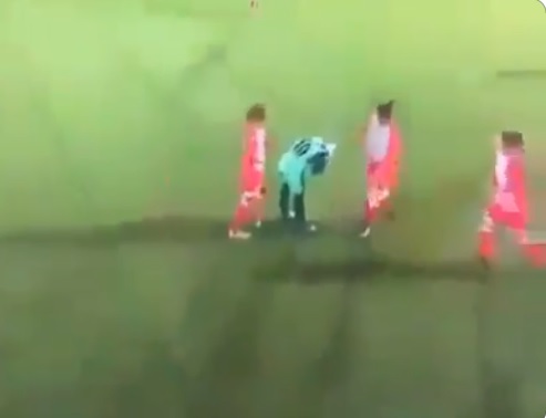 Así reaccionaron jugadoras luego de que se le cayera el hiyab a su rival (Especial)