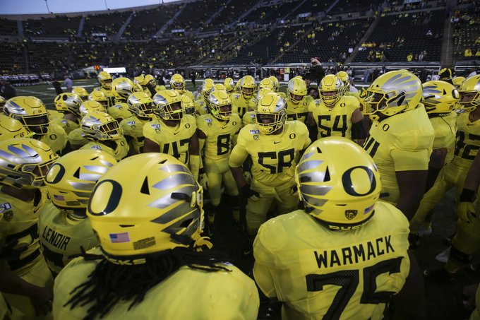 La tradición de los Ducks de Oregon entorno a una canción (Twitter)