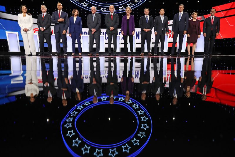El debate lo organizan y retransmiten la cadena CNN y el periódico The New York Times. (AFP)
