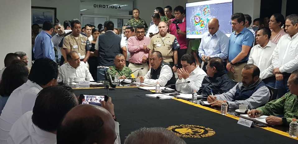 El gobernador Héctor Astudillo pidió a la población estar alerta de cualquier información. (Javier Trujillo)
