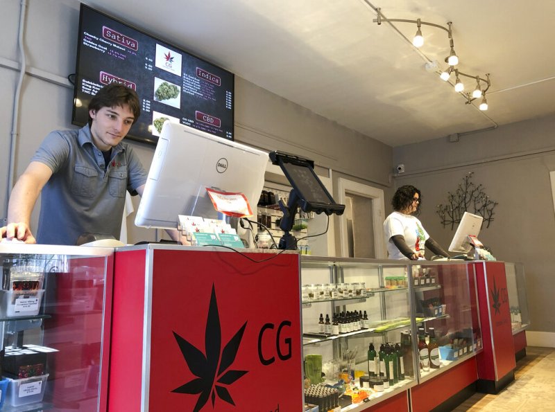 Los consumidores canadienses no podrán comprar los productos dentro de al menos menos dos meses. (AP)