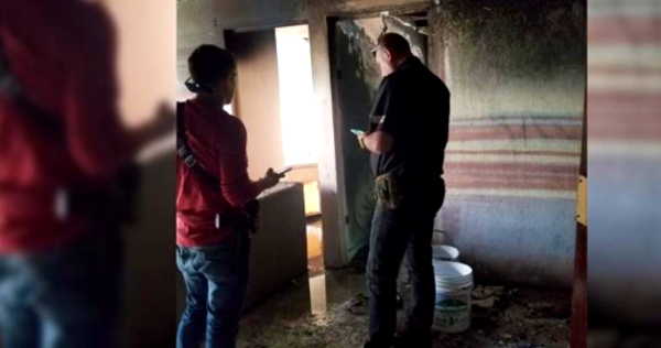 El departamento fue consumido en su totalidad por el fuego. (Foto: Especial)