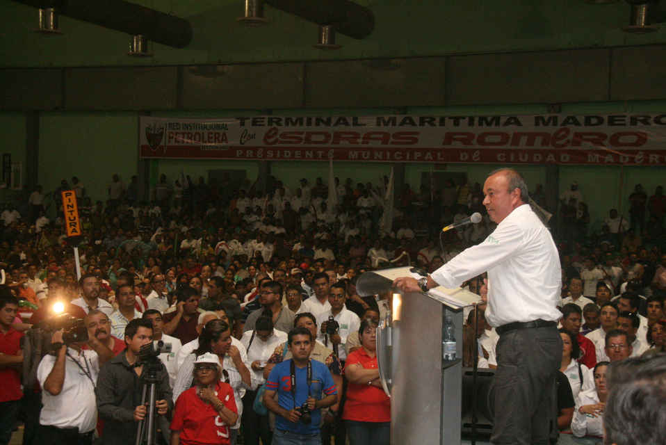 Esdras Romero Vega, en una asamblea de la sección 1 del STPRM.
