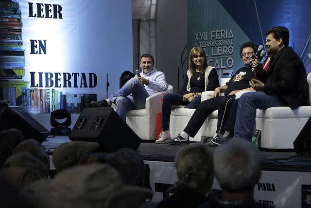 Se inicia Festival de Novela Negra en Fil Zócalo (Twitter: @CulturaCiudadMX)