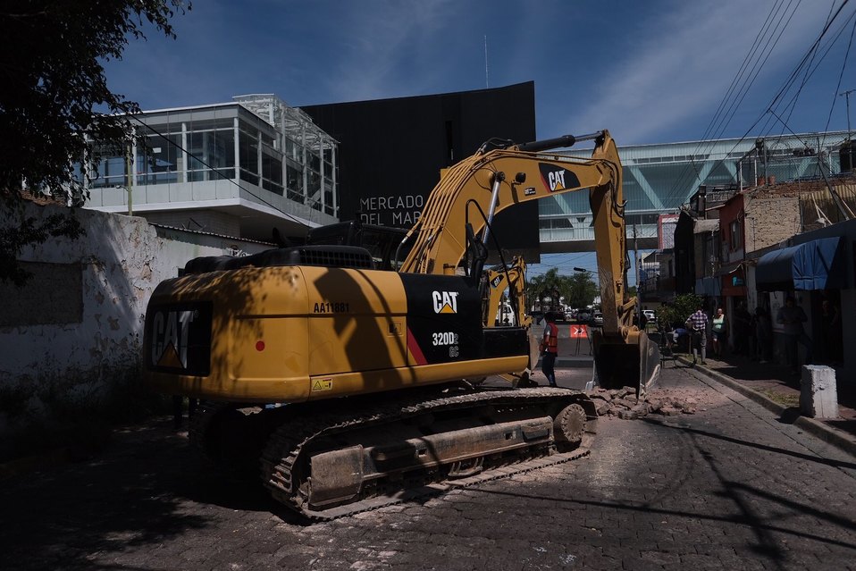 Repararán calles afectadas por las obras de la Línea 3. (ESPECIAL)