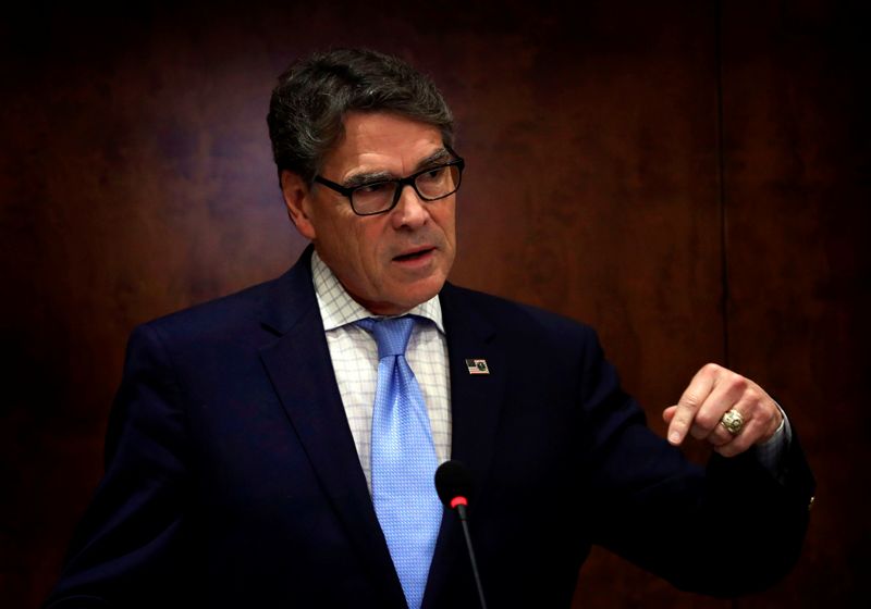 El aún secretario de Energía está bajo la lupa de los investigadores demócratas en la Cámara Baja. (AFP)