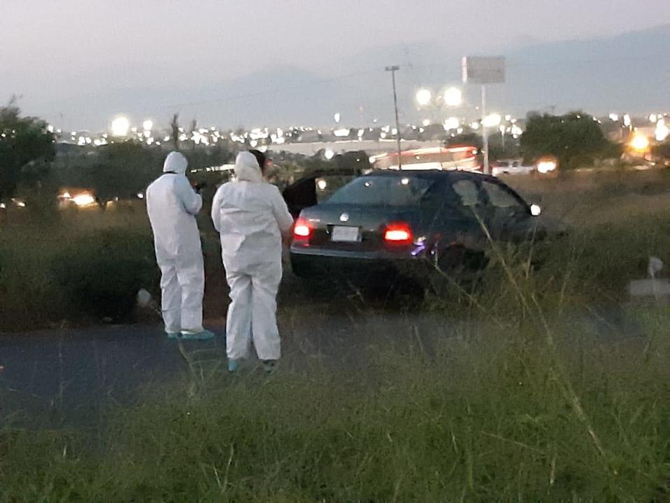 El hombre fue encontrado en los asientos traseros del vehículo. (Foto: Mayte Villasana)