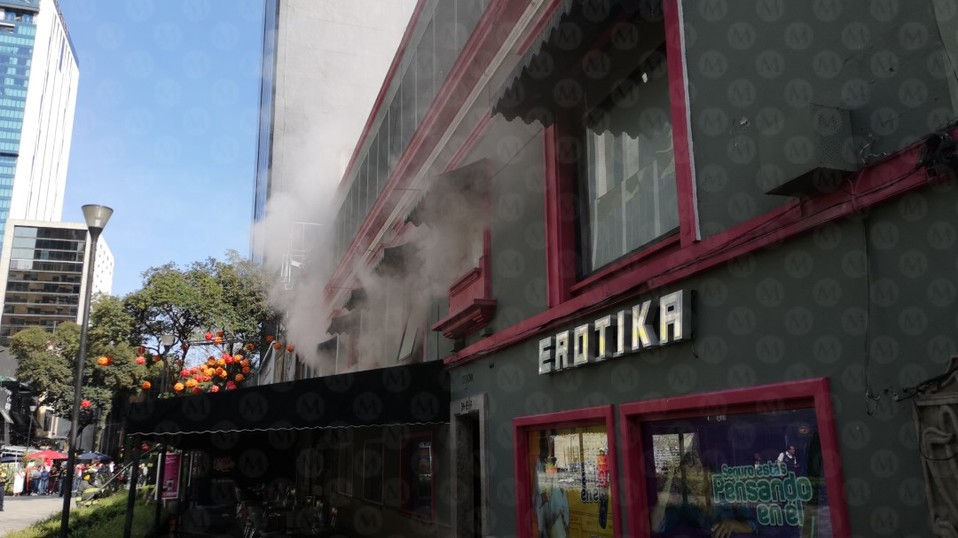 El incendio ocurrió en el número 34 de la calle Génova. (Jorge Becerril)