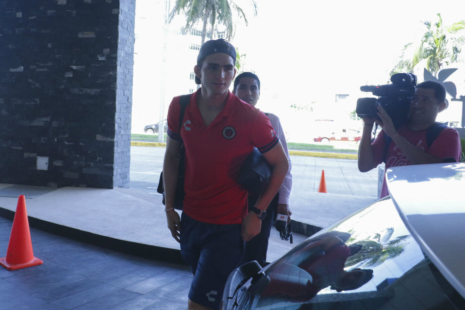 Jugadores del Veracruz llegan a su hotel de concentración sin dar declaraciones (Imago7)