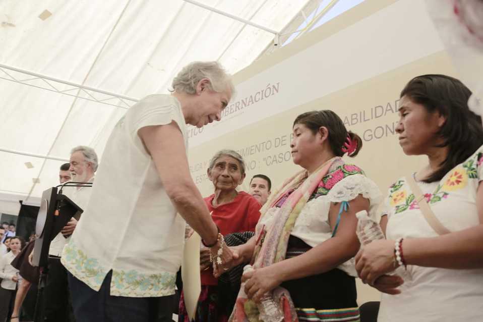 Olga Sánchez Cordero ofreció una disculpa pública a las hermanas Ana Beatriz y Celia González Pérez/Especial.
