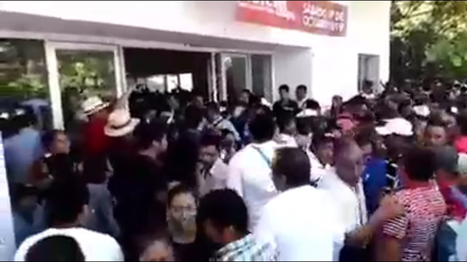 En Palenque cancelaron la asamblea distrital con el argumento de falta de asistentes. (Captura de video)