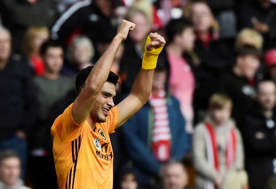 Raúl Jiménez vuelve a marcar con los Wolves (Reuters)