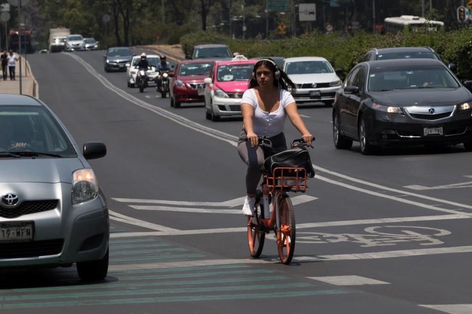 Ciclistas en CdMx. (Archivo Cuartoscuro)