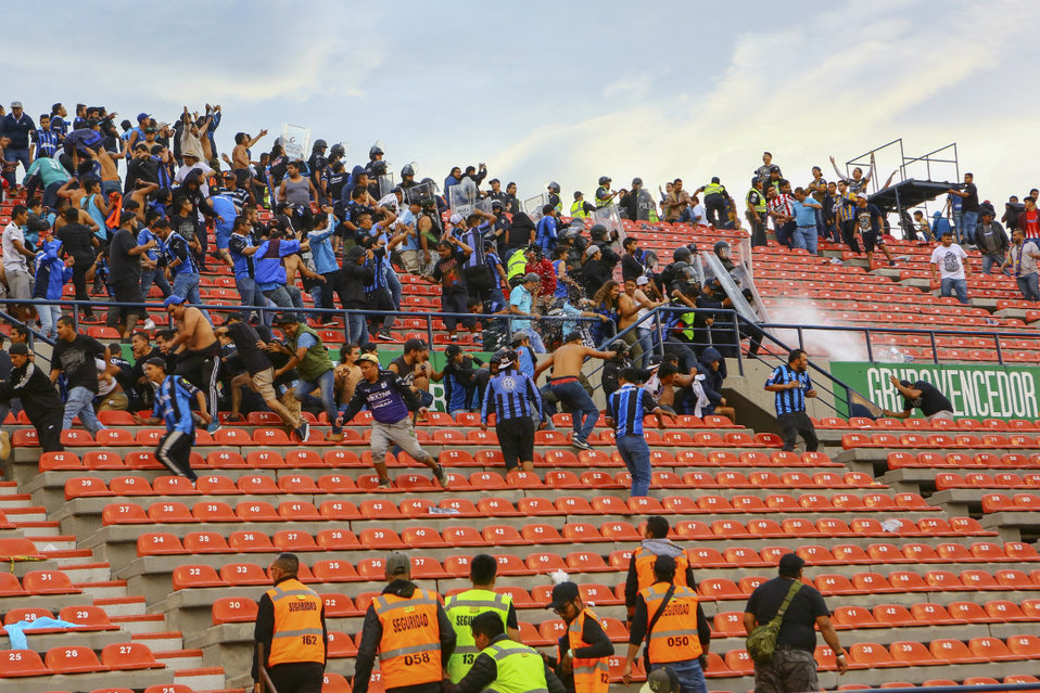 Conato de bronca en el partido San Luis vs Querétaro (Imago7)