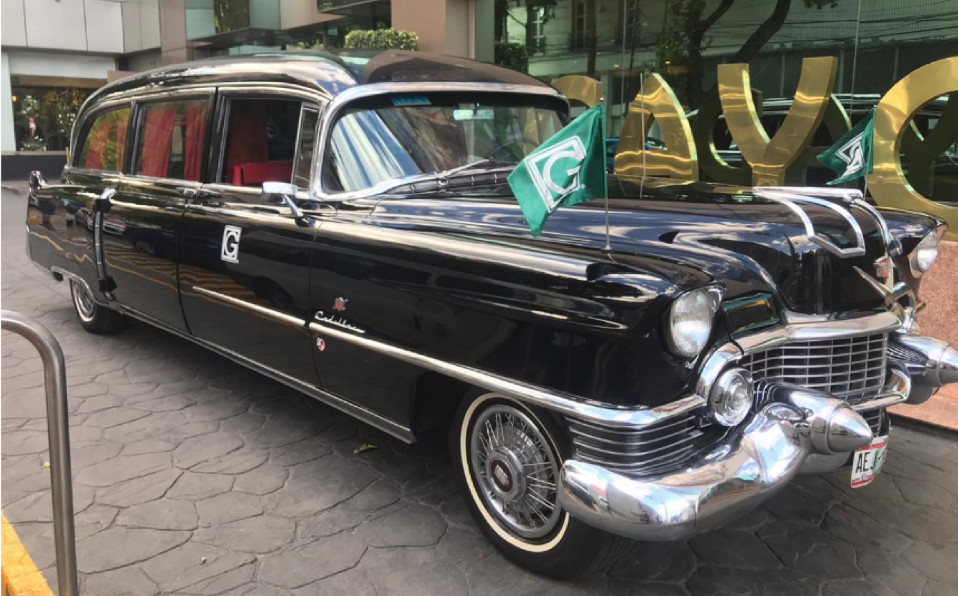 La carroza transportó a las grandes figuras del cine mexicano de la década de los 50 (Cortesía)
