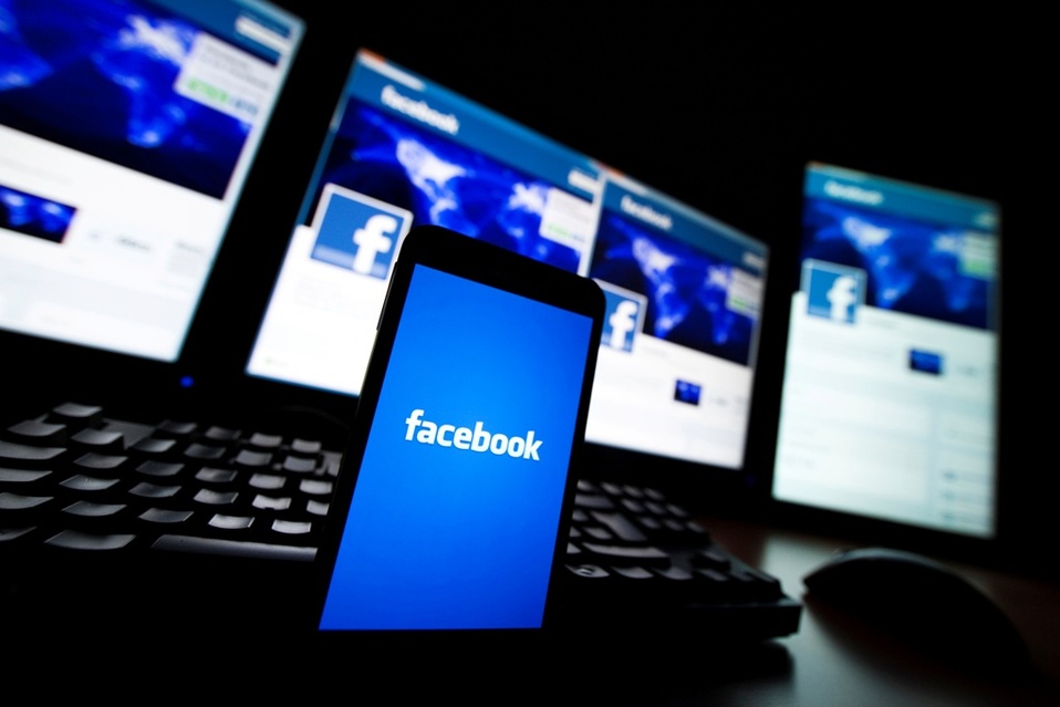 Facebook difundirá textos de The Wall Street Journal. (Reuters)