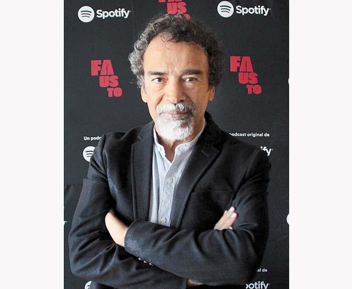 El actor se considera un verdadero cuentacuentos. Alfonso Manzano